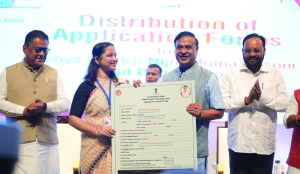 CM Himanta launches application distribution for Nijut Moina and Nijut Babu scheme