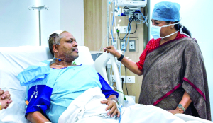 CM meets fire victims, announces Rs 10 lakh ex gratia for kin of deceased