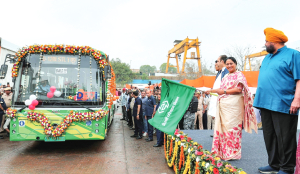 CM Rekha flags off 300 EV buses at Indraprastha Bus Depot