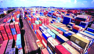 Commerce ministry reviews India-US trade with exporters