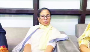 Complaint filed over knife attack bid on Mamata near home