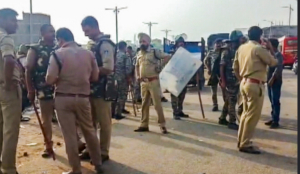 Congress, BJP supporters clash outside Kichha strongroom during municipal polls