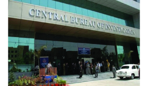 Constable, lawyer held in bribery case