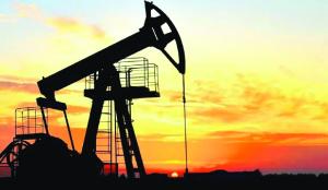Crude oil futures fall over 1% amid Iran deal optimism
