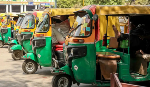 Delhi auto union holds protest at Jantar Mantar, demands setting up of welfare board