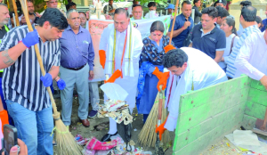 Delhi BJP holds cleanliness drives across all 256 mandals, ministers lead campaigns