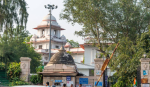 Delhi Court grants bail to accused  in Rs 10 crore Threat Case