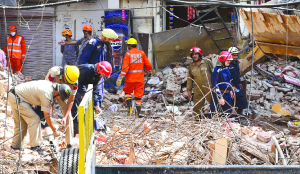 Delhi cracks down on illegal buildings