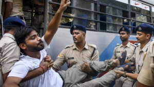Delhi HC asks Centre to consider always-on body cameras for police during protests