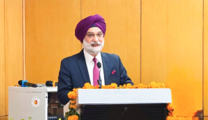 Delhi LG stresses human touch in Digital India