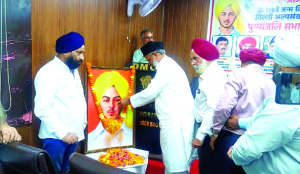 Delhi Minorities Commission pays tribute to Bhagat Singh