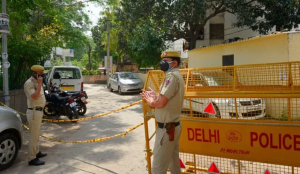 Delhi Police busts interstate gunrunning racket, recovers 18 firearms; 'kingpin' among eight held