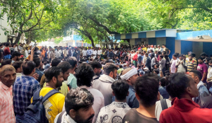 Delhi sanitation worker murder : Amid protests, 10L aid announced, job for kin