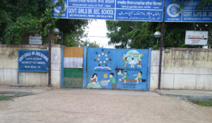 Delhi school fan falls, girl injured