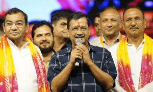 Delhi SIR : Notices issued to Rekha Gupta, Kejriwal, Sibal for discrepancies