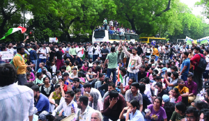 Despite police crackdown, protesters continue Parliament march