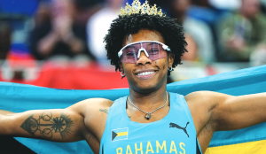 Devynne Charlton matches her own world record