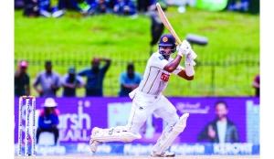 Dinusha, Sooriyabandara lead SL resistance against India in 2nd Test