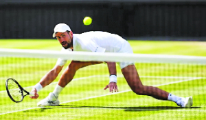 Djokovic breaks another Federer record at Wimbledon