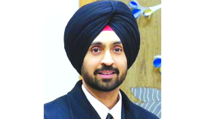 Dosanjh confronts Khalistani disruption in Canada concert