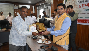 Dumka celebrates GI Tag milestone as district moves to set up craft village