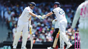 England 211-3 as bad light stops play in final Ashes Test