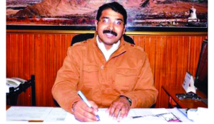 Ex-Leh DC removed as Looms of Ladakh chief