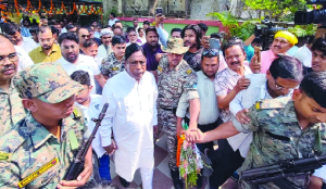 Ex-minister Alamgir Alam walks out of jail on bail