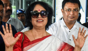 Exiled Bangladeshi author Taslima Nasreen returns to Kolkata after 19 years