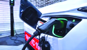 Experts welcome Delhi’s new EV policy, seek better charging network