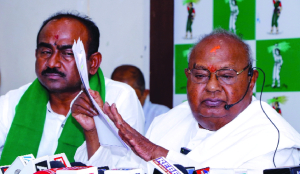 Farmers’ land being grabbed for profiteering in Bidadi Township project, claims Deve Gowda