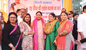 Finish projects on time: CM Rekha