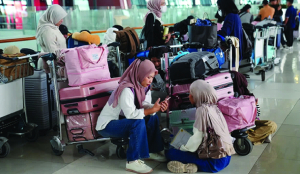Flights to Indonesia’s capital resume after volcano activity