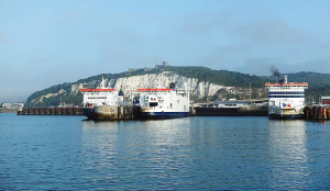 Four migrants die crossing English Channel