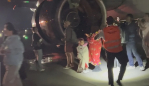 Frontier Airlines Plane Hits Pedestrian During Takeoff At Denver Airport One Dead
