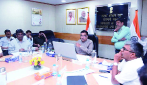Gadkari reviews quality of national highway projects