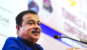 Gadkari warns of action against faulty project reports