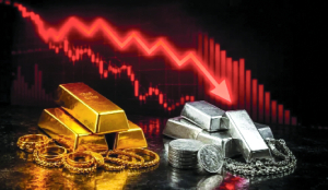 Gold falls Rs 700, silver slumps Rs 8,900 in Delhi