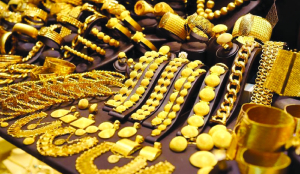 Gold snaps losing streak, rises to Rs 1.59 lakh/10g in Delhi