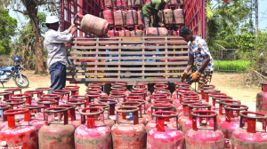 Govt rejigs gas allocation; LPG, CNG, piped gas get top priority
