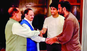 Govt stands by Pradhan, CJP holds ground