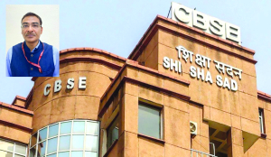 Govt transfers top CBSE officials