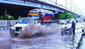 Heavy rain floods roads, triggers massive traffic jams across Capital