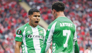 Hernandez penalty earns Real Betis a 1-1 draw