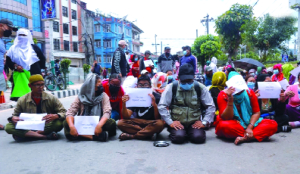 Hundreds protest Nepal plan to remove squatters in Kathmandu