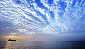 Iran reverses Hormuz move, keeps strait closed over US blockade