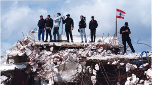 Israelis seize local official in lebanon