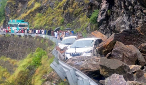Jammu-Srinagar highway closed; Rajouri adminstration issues flood advisory amid heavy rainfall