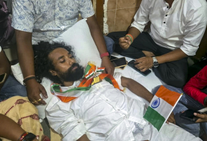 Jharkhand exam stir enters 23rd day, students to burn effigies of CM, Rahul Gandhi