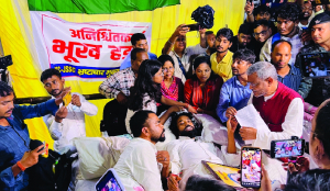 Jharkhand job exam row: students expand stir, CM offers talks